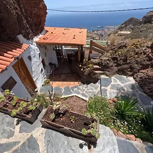 Ferienhaus Alessia With Jacuzzi ,garden & Swimming Pool, Santa Cruz de Tenerife